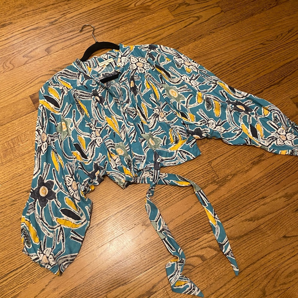 Floral Print Tie-Front Blouse